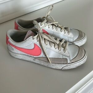 low top nike blazers pink check